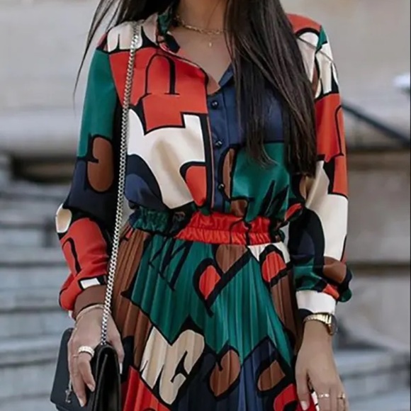 🆕🔥Letter Print Color-Block Button Design Top & Pleated Shirt Set🔥🆕 - Picture 3 of 4